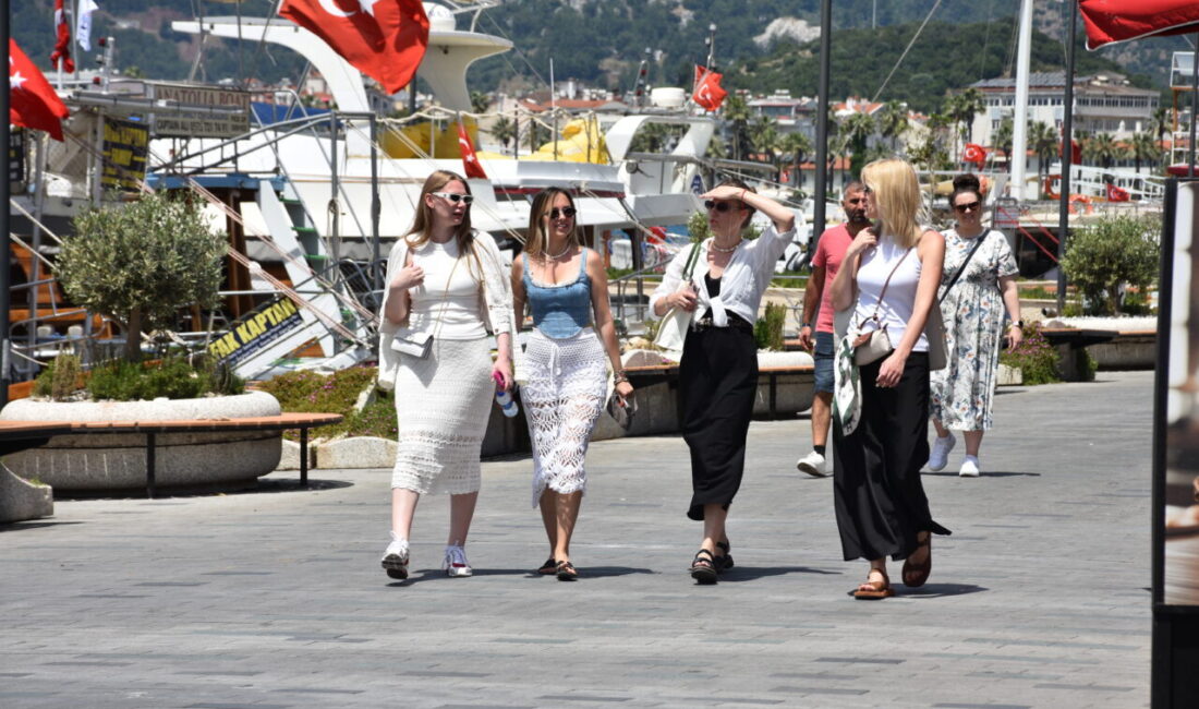 MUĞLA (AA) – Muğla'nın Marmaris ilçesine "Explora I" isimli kruvaziyerle