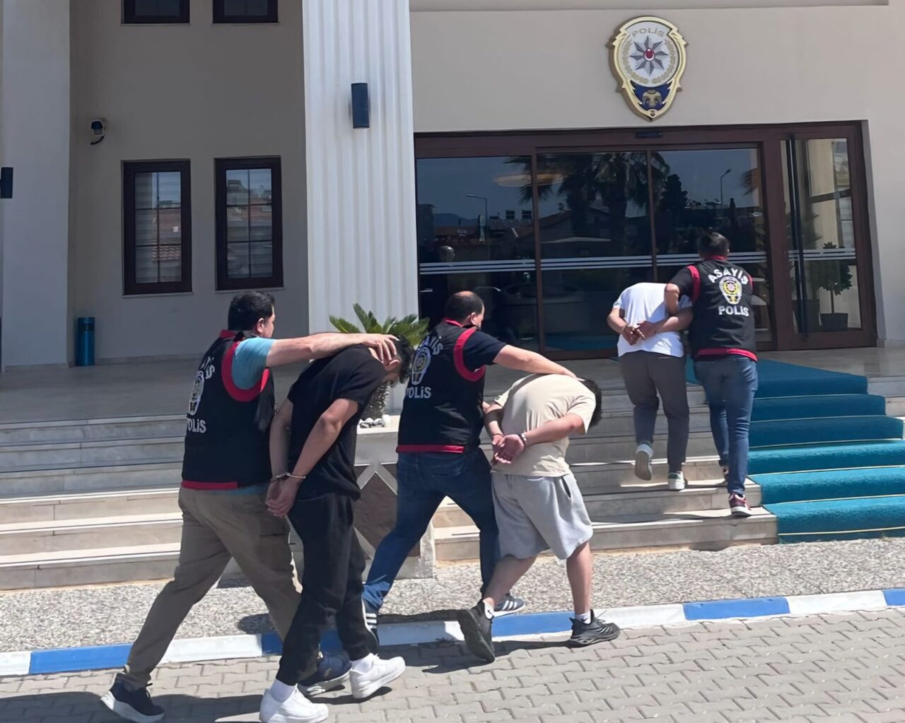 - Polis ekiplerince şüphelilerin yakalanması için çalışma başlatıldı