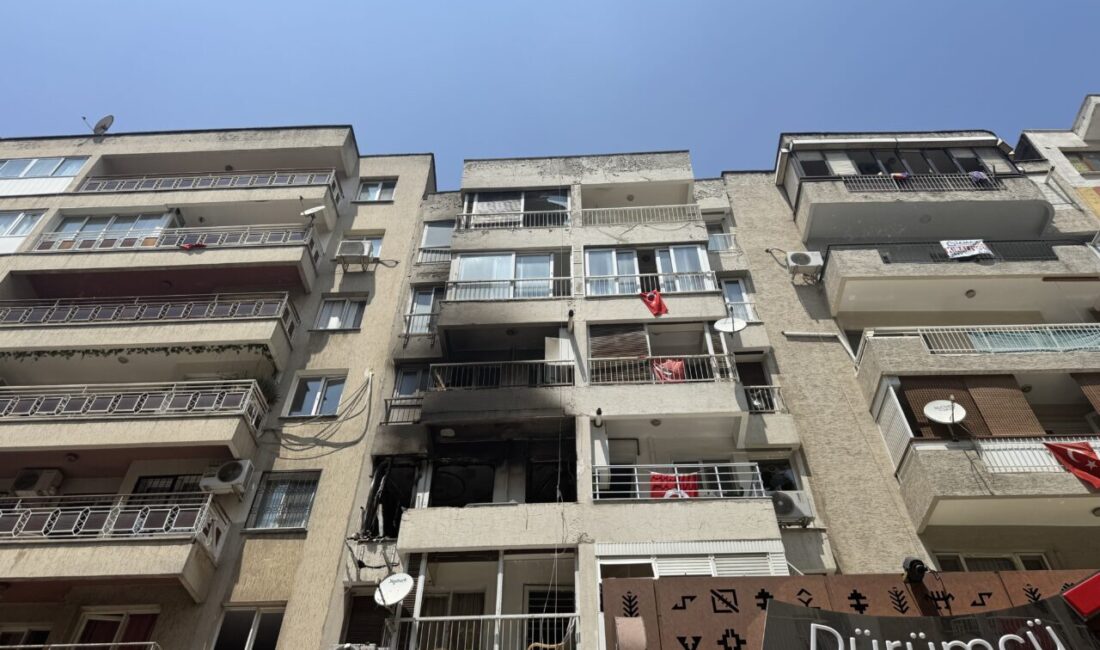 - Apartman yakınında kafe işleten Metin Deder:
- "Patlama ve alevle