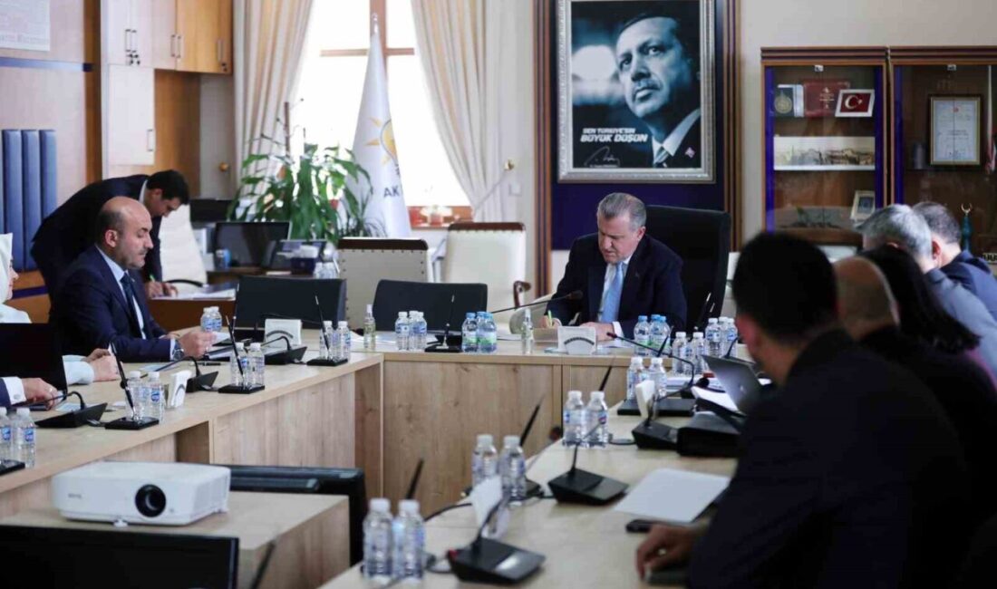 AK Parti Eskişehir İl Başkanı Gürhan Albayrak ve Eskişehir Milletvekili