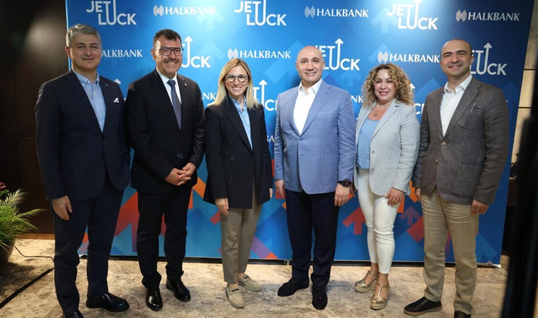 - Halkbank Genel Müdürü Osman Arslan:
- "Jet Luck Yarışması'nda yarışan