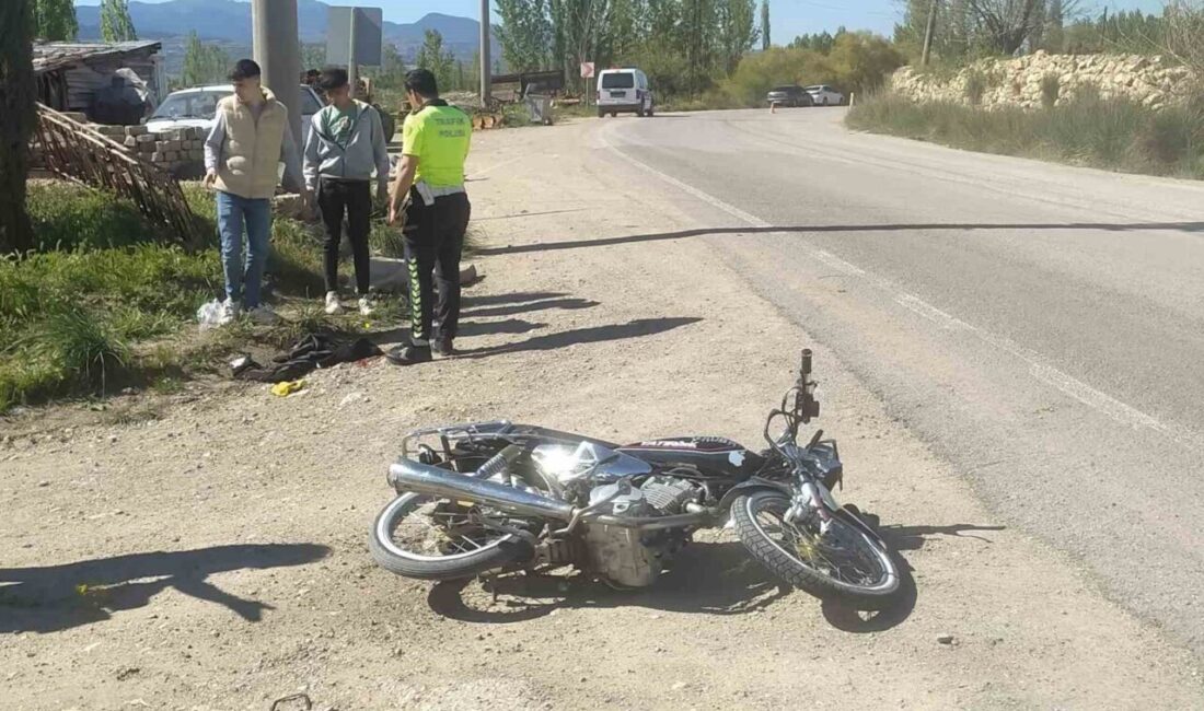 Kütahya’nın Hisarcık ilçesinde kontrolden çıkan motosikletin taş duvara çarpması sonucu