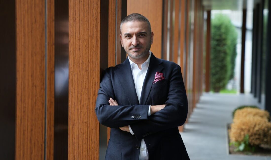 - Siemens Türkiye Yönetim Kurulu Başkanı ve CEO'su Hüseyin Gelis:
-