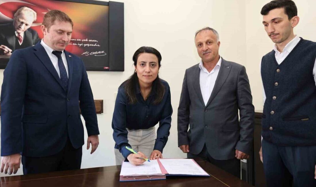 Afyonkarahisar Hisar Araştırma ve Eğitim Derneği Işıklar Beldesindeki gençlerin Dijital