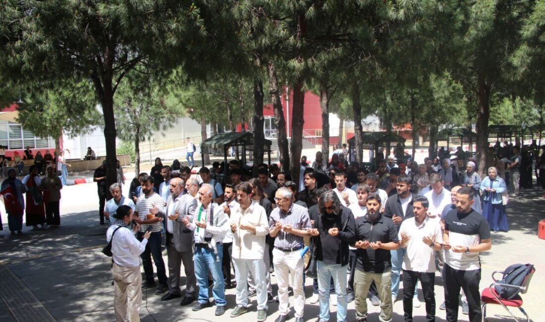 İZMİR (AA) – İzmir Katip Çelebi Üniversitesi (İKÇÜ) Yedi Hilal