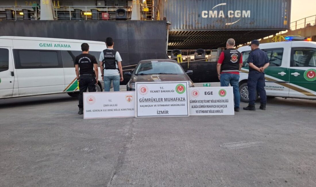 İZMİR (AA) – İzmir'in Aliağa ilçesinde bir gemide 54 ton