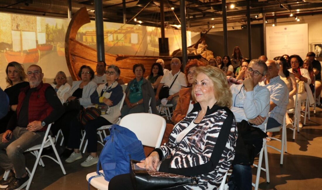 İZMİR (AA) – İzmir'de "Temel Afet Bilinci: Depreme Hazırım" semineri