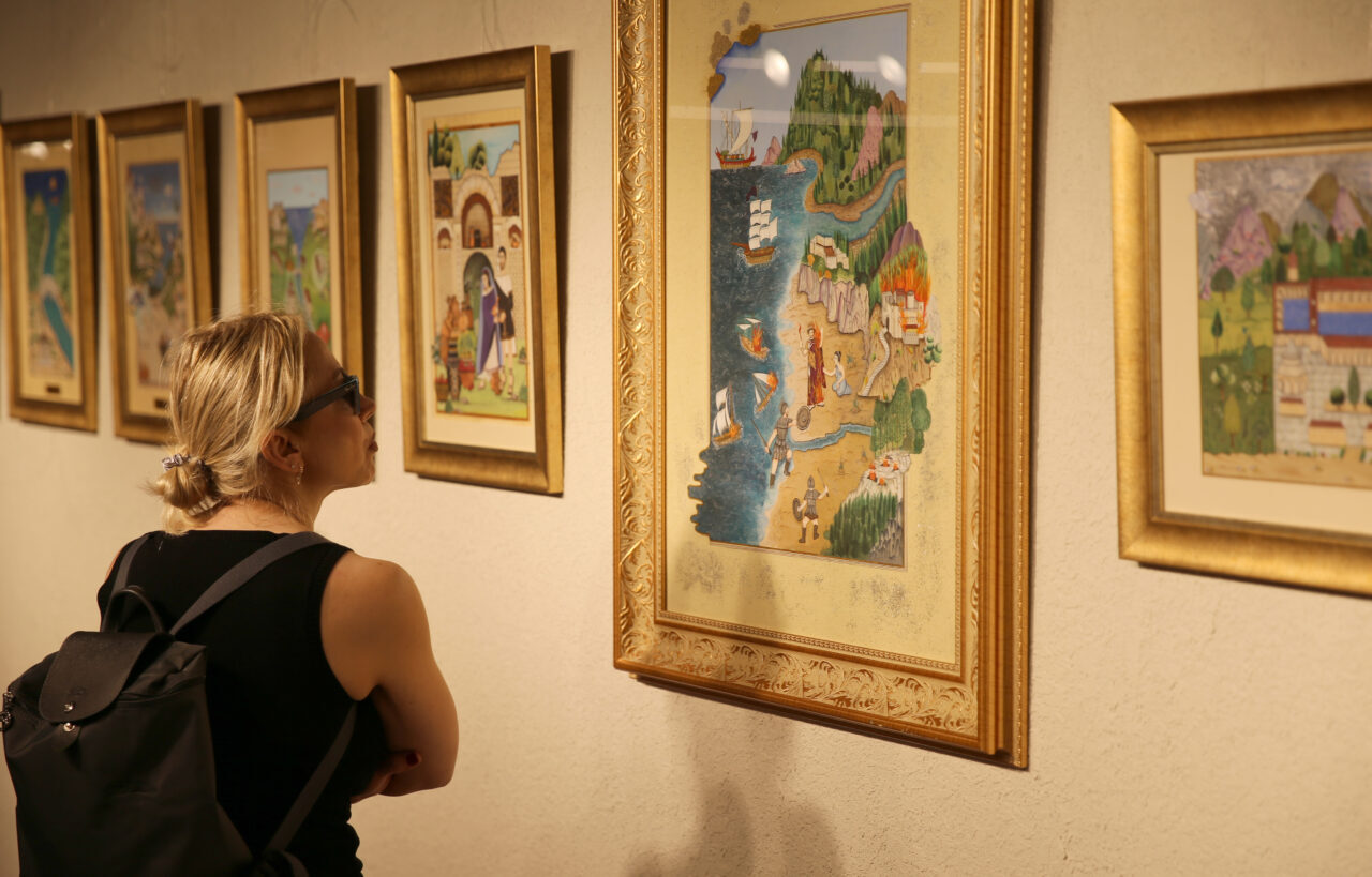 İZMİR (AA) – İzmir Kültür Sanat Fabrikası, geleneksel sanatların ustalarını
