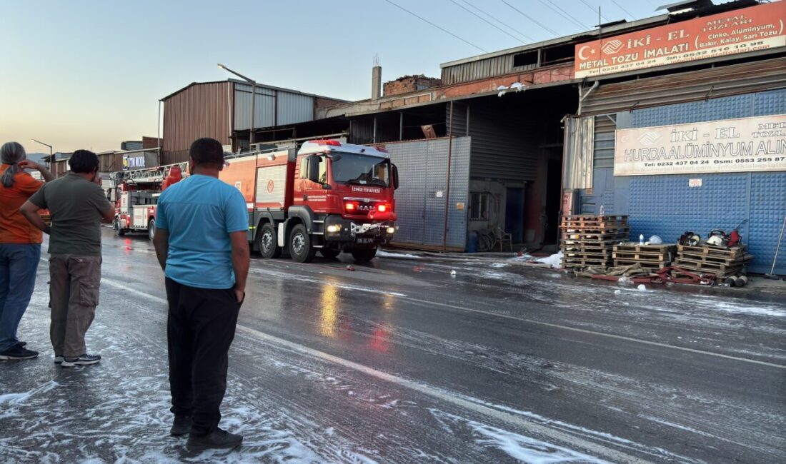 İZMİR (AA) – İzmir'in Bornova ilçesinde geri dönüşüm tesisinde çıkan