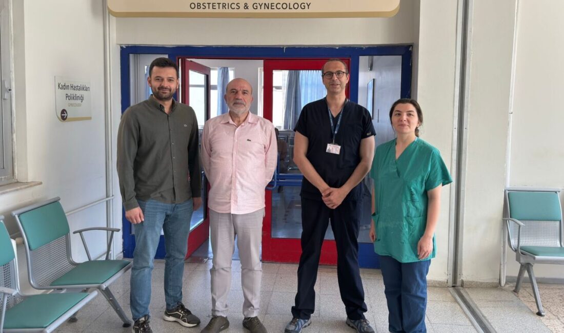 İZMİR (AA) – İzmir'de, karın boşluğunda 15 kilogramlık yumurtalık kisti
