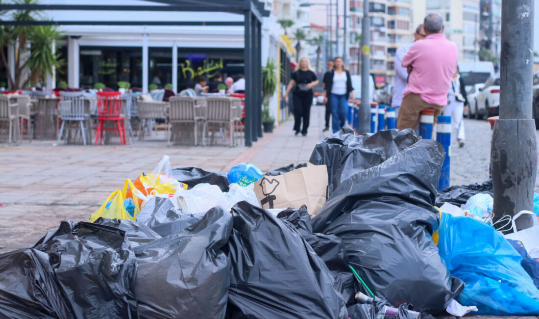 İZMİR (AA) – İzmir Büyükşehir Belediyesine bağlı iştiraklerde çalışan işçilerin