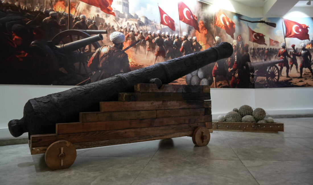 İZMİR (AA) – İzmir'de, Kültür ve Turizm Bakanlığının "102. Yılda
