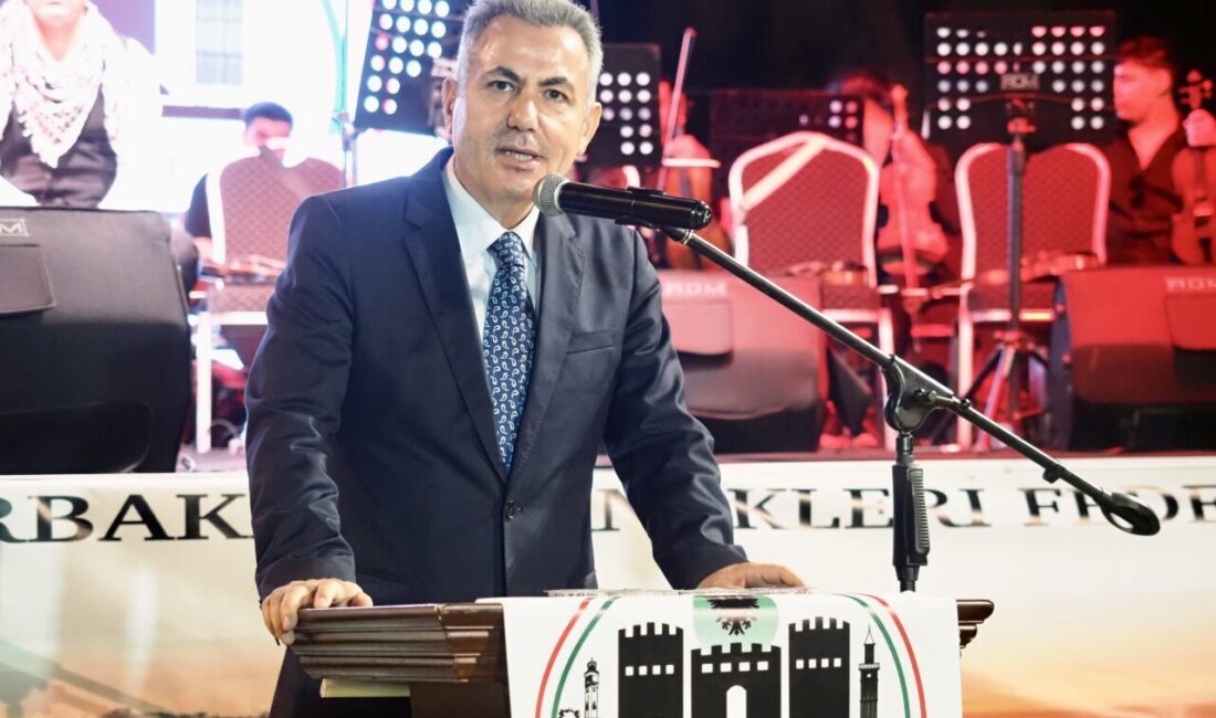 İZMİR (AA) – Ege Bölgesi Diyarbakır Dernekleri Federasyonu tarafından "İzmir'den