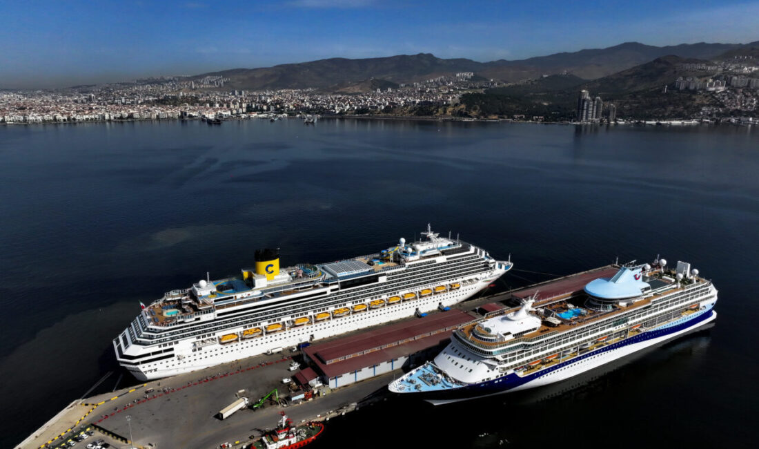 İZMİR (AA) – İzmir'e "Costa Fascinosa" ile "Marella Discovery 2"