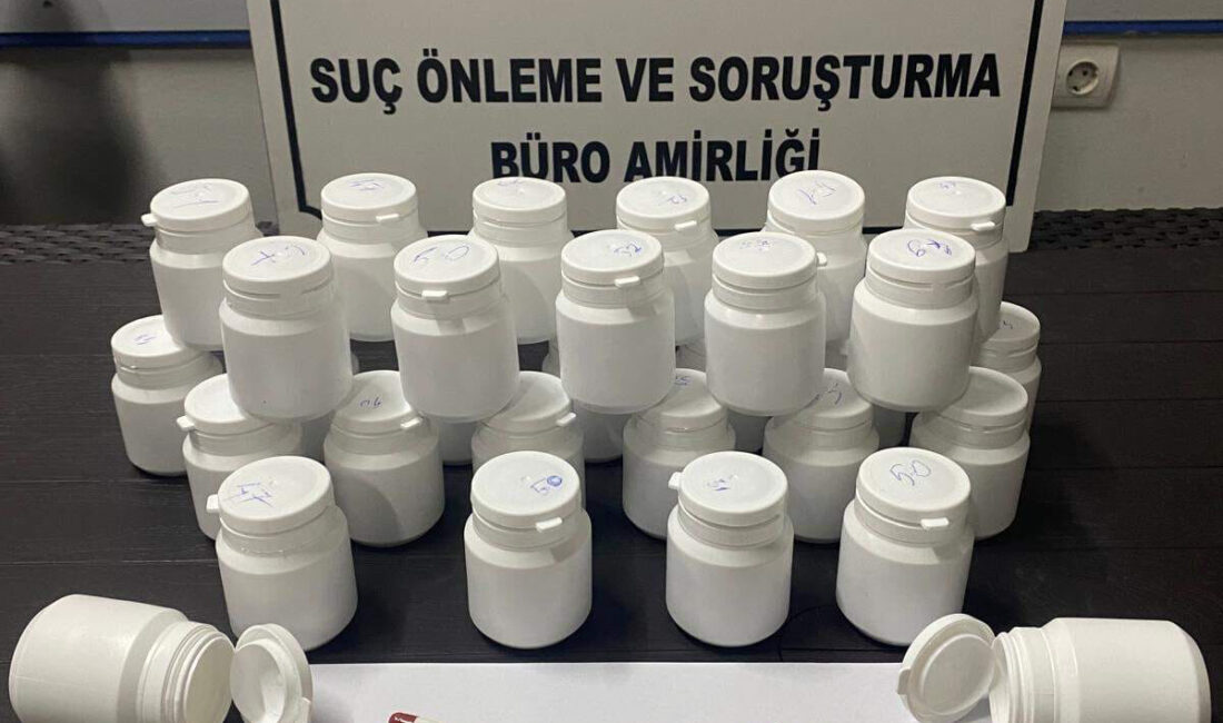 İZMİR (AA) – İzmir'in Kemalpaşa ilçesinde düzenlenen uyuşturucu operasyonda 1504