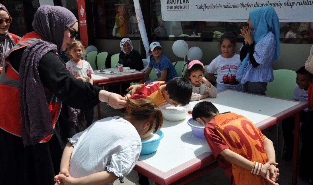 KÜTAHYA (AA) – Kütahya Vakıflar Bölge Müdürlüğünce yetim çocuklar ve