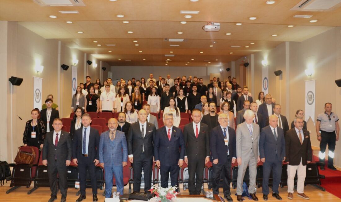 KÜTAHYA (AA) – Kütahya Dumlupınar Üniversitesi ve Lojistik Derneği (LODER)