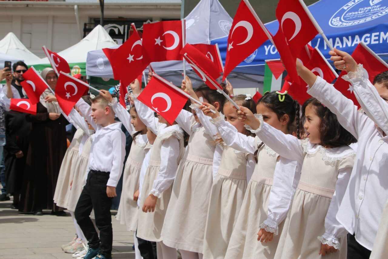 KÜTAHYA (AA) – Kütahya’da 4-6 yaş grubu Kur’an kursu öğrencileri