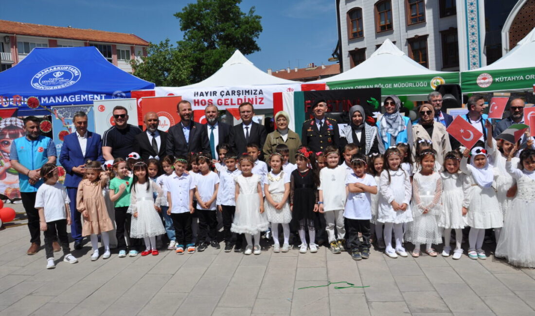 KÜTAHYA (AA) – Kütahya'da, İsrail'in saldırıları altındaki Gazze'ye yardım amacıyla