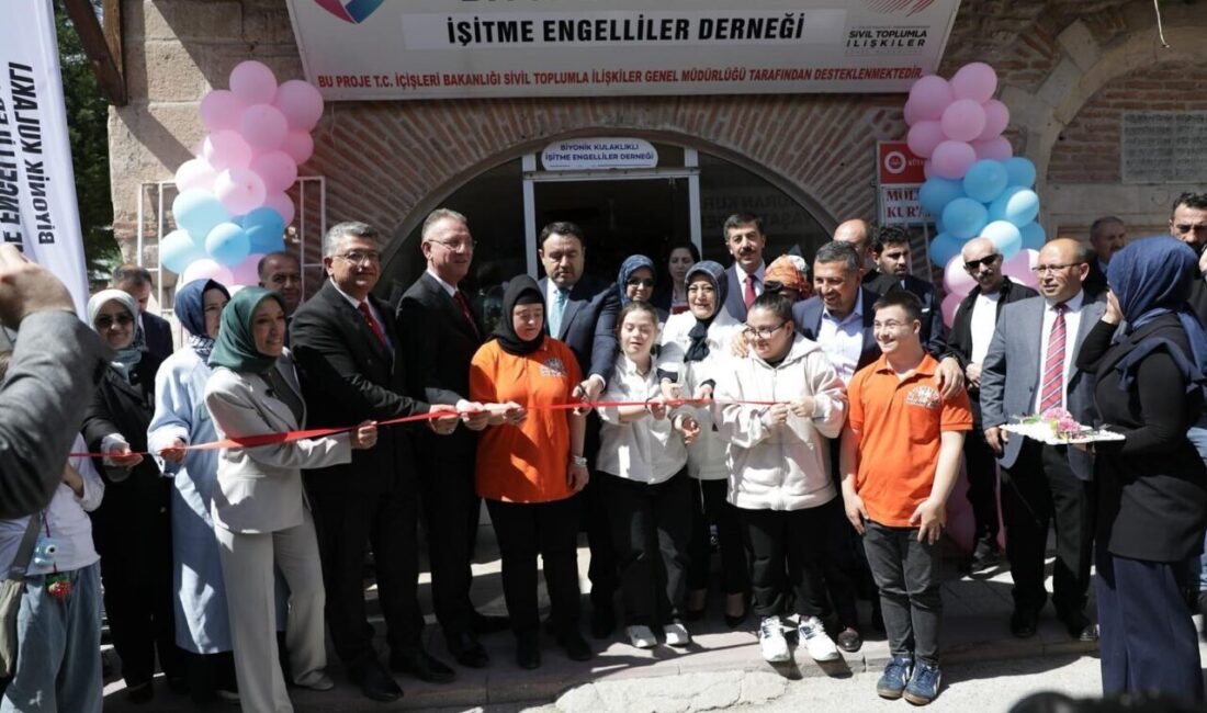 Kütahya’da ’Aile Yılı’ kapsamında İşaret Dili Atölyesi ve Girişimci Çocuklar