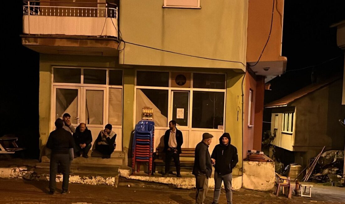 KÜTAHYA (AA) – Kütahya'da Simav ilçesinde depremlerin merkez üssü olan