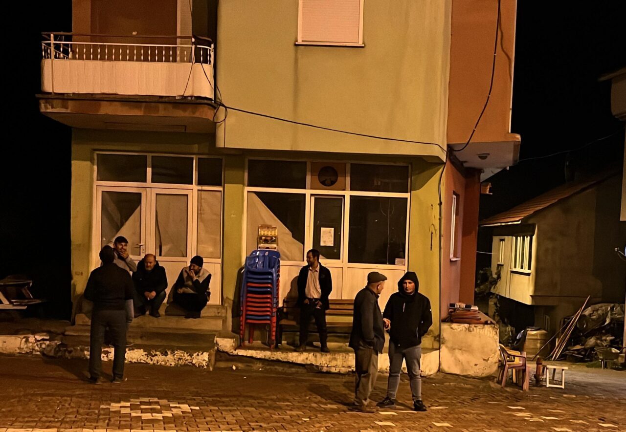 KÜTAHYA (AA) – Kütahya'da Simav ilçesinde depremlerin merkez üssü olan