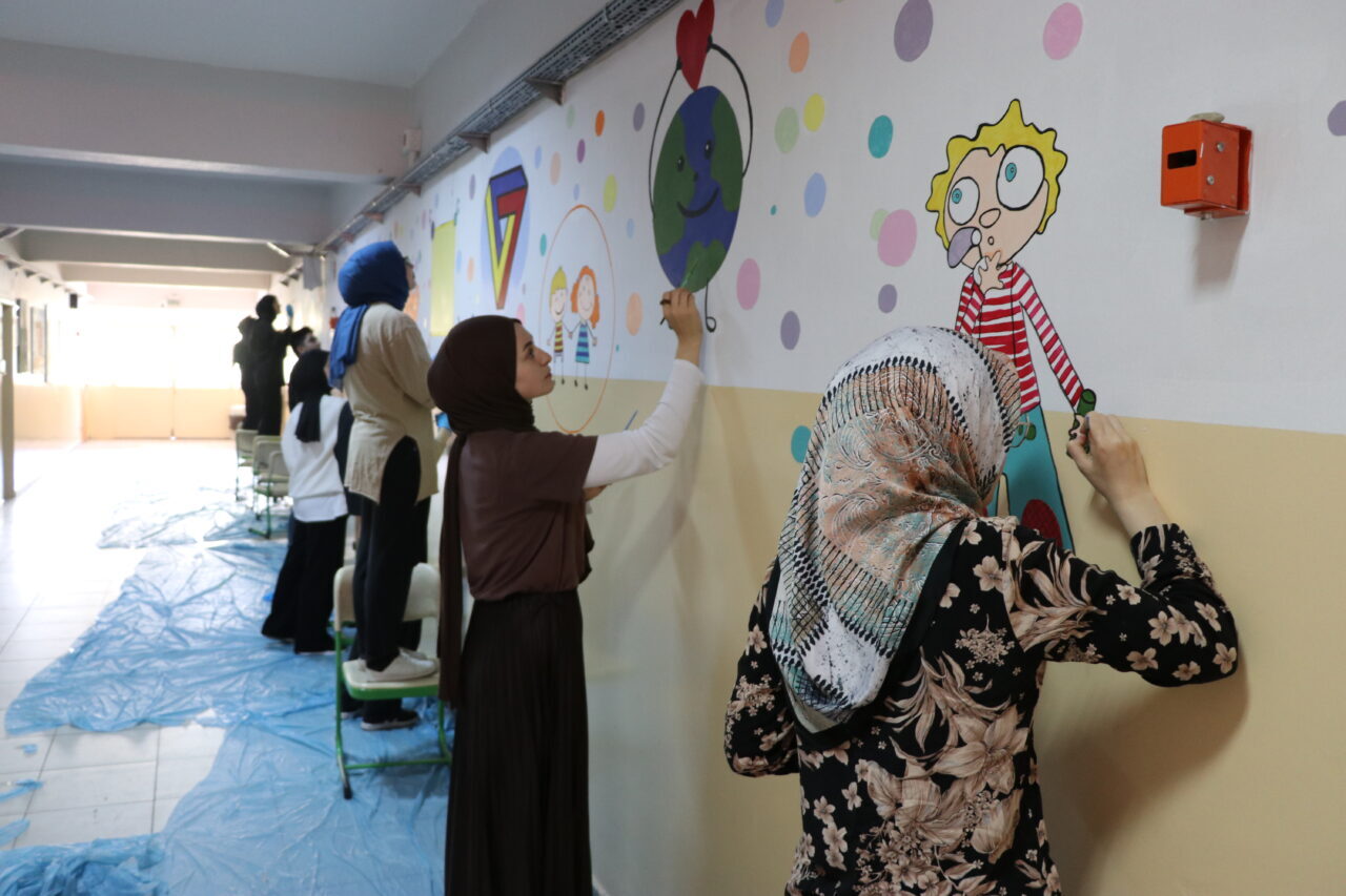- Kütahya Dumlupınar Üniversitesi öğrencilerinden oluşan 30 kişilik ekibin 4