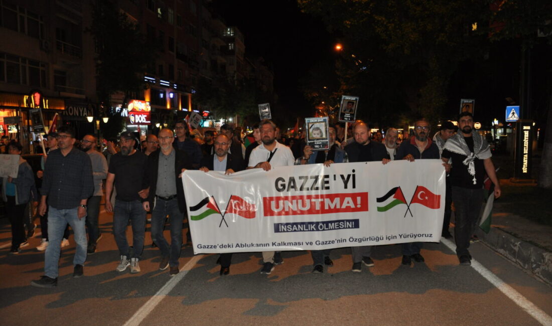 KÜTAHYA (AA) – Kütahya'da sivil toplum kuruluşları, Gazze'ye saldırılarını sürdüren