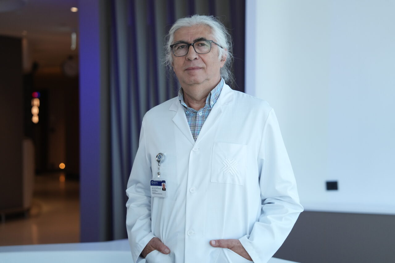 - Genel Cerrahi ve Gastroenteroloji Cerrahisi Uzmanı Prof. Dr. Cemalettin