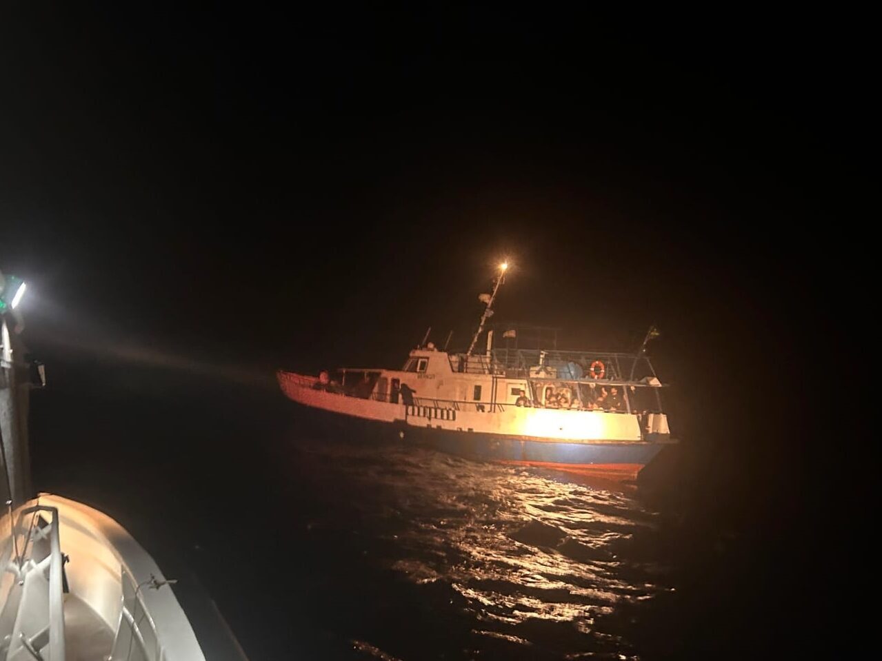 - Göçmen kaçakçılığı iddiasıyla 3 şüpheli gözaltına alındı