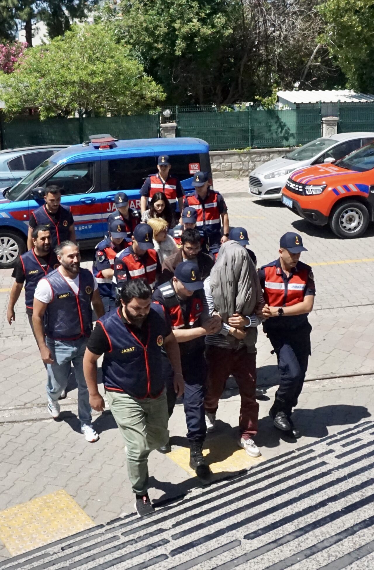 MUĞLA (AA) – Muğla'nın Fethiye ilçesinde bir kişinin evinde silahla