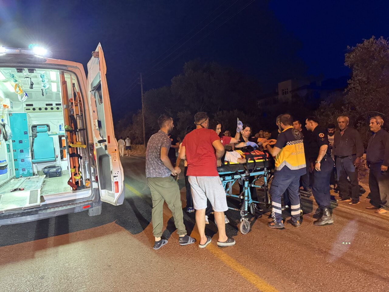 MUĞLA (AA) – Muğla'nın Fethiye ilçesinde motosikletin çarptığı iki çocuk