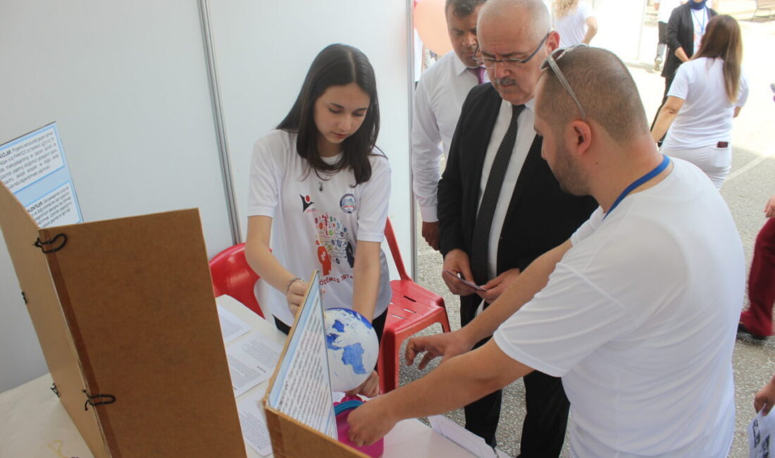 İZMİR (AA) – İzmir'in Ödemiş ilçesinde ortaokul ve lise öğrencilerince