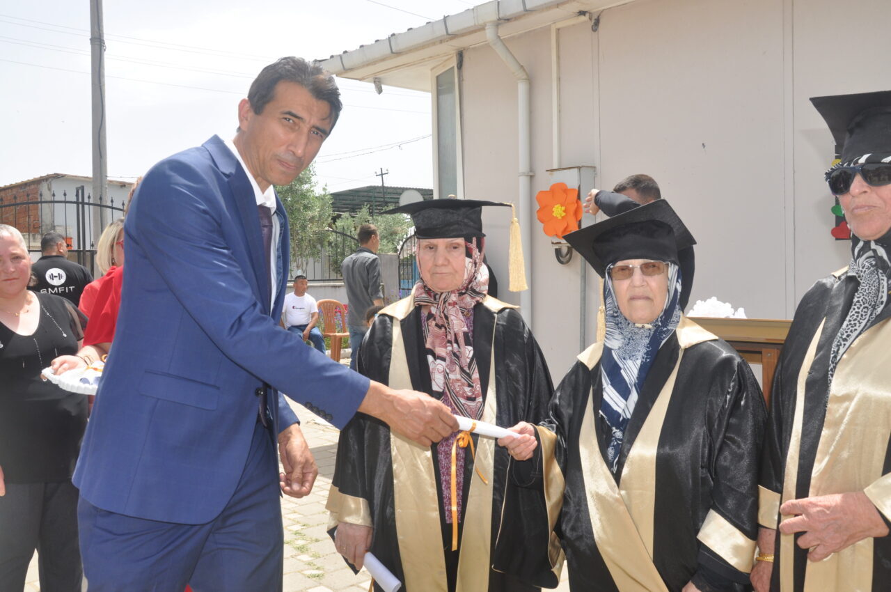 İZMİR (AA) – İzmir'in Ödemiş ilçesinde, Kaymakamlıkça yürütülen "Yarınlara İz