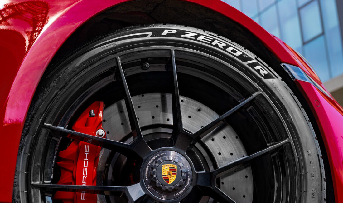 - Pirelli P Zero lastikleri ilk hibrit motorlu yeni Porsche