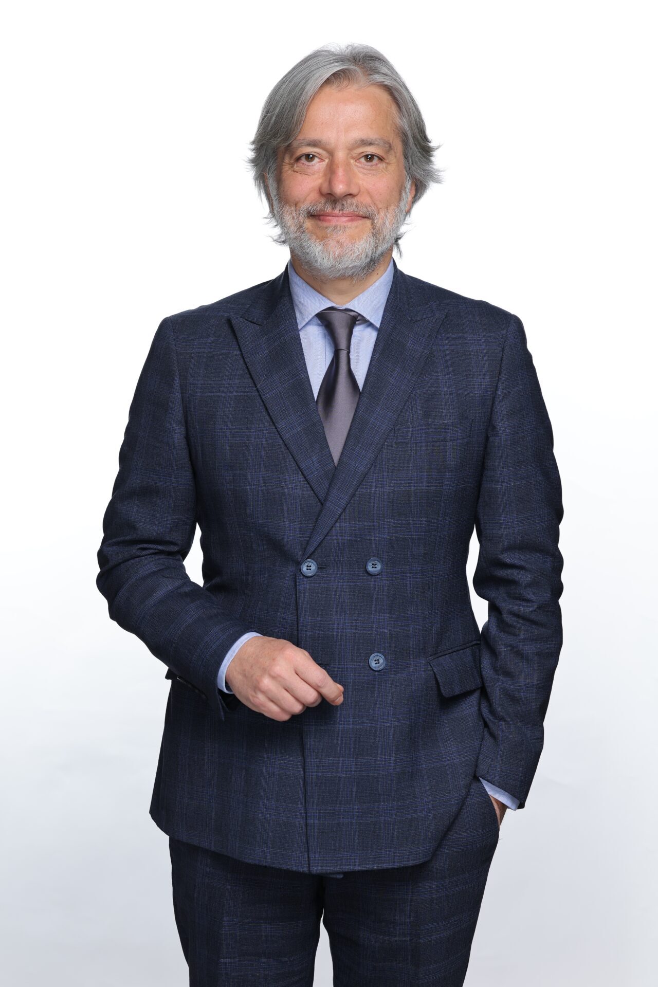 - Polisan Holding CEO'su Cantekin Dinçerler:
- "Bu yıl 435 bin