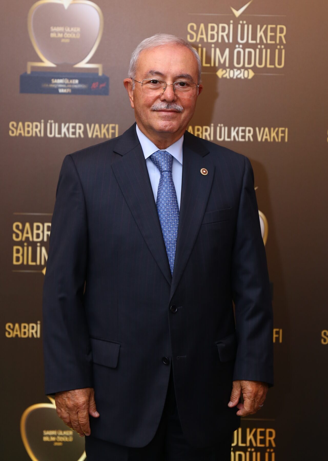 - Sabri Ülker Vakfı Başkan Talat İçöz:
- "Programla nihai hedefimiz,