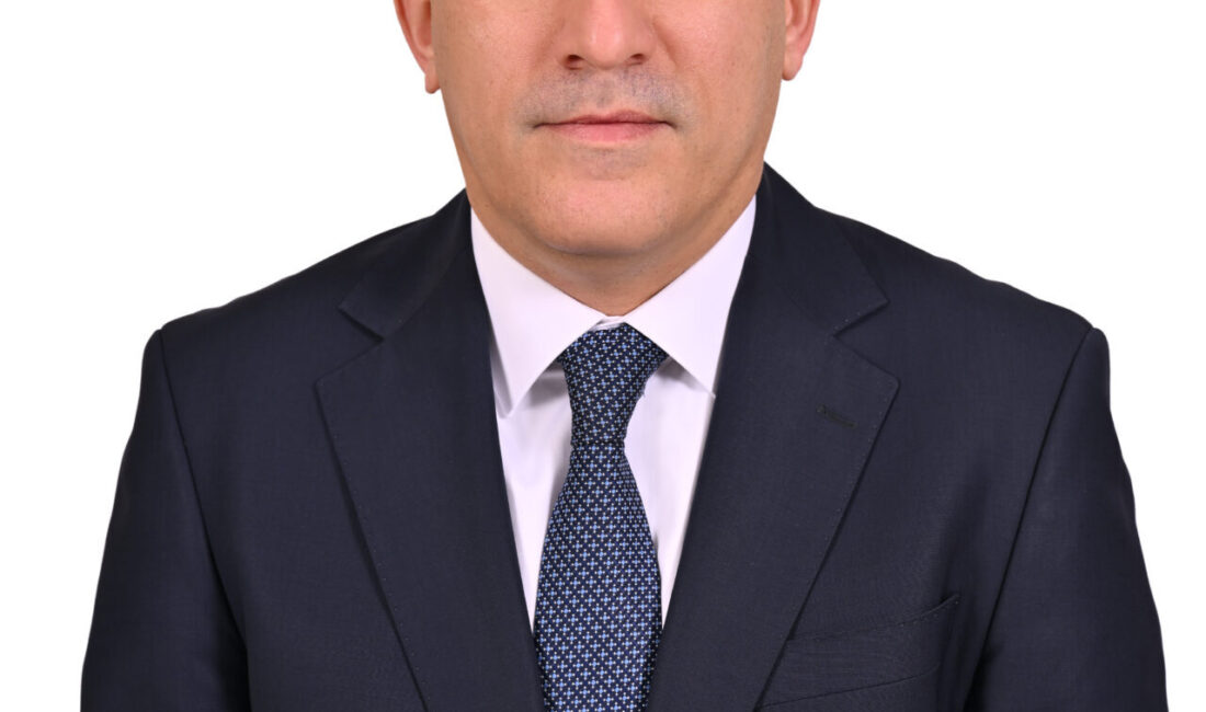 - Şişecam Genel Müdürü Can Yücel:
- "Şişecam, toplam satışlarının yüzde