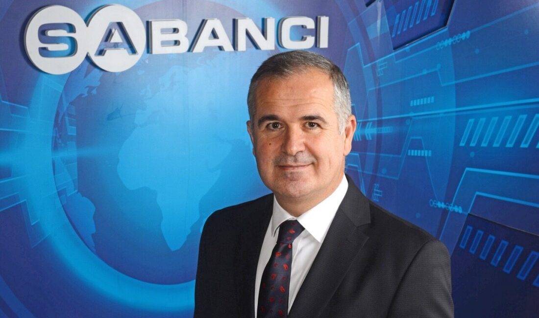 " Sabancı Holding CEO'su Cenk Alper:
- "Portföyümüzü yönetirken yalnızca çeşitliliğine