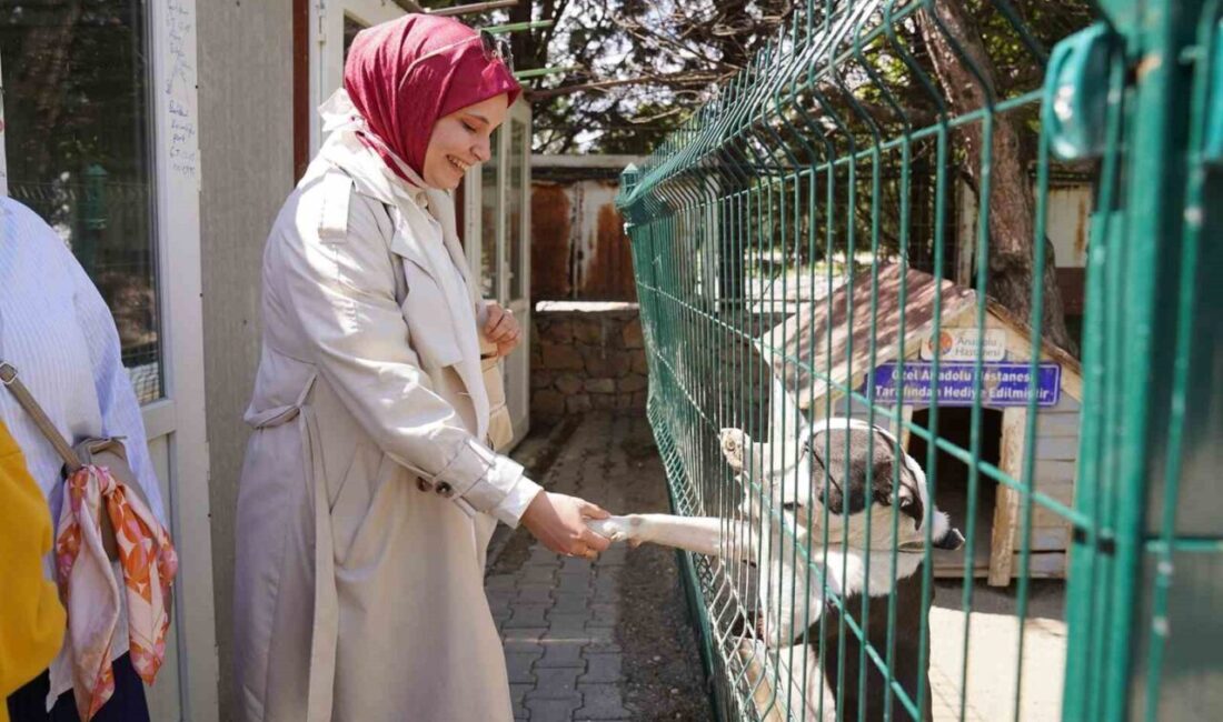 Eskişehir Tepebaşı Belediyesi Doğal Yaşam Merkezi’ni ziyaret eden Mehmet Akif
