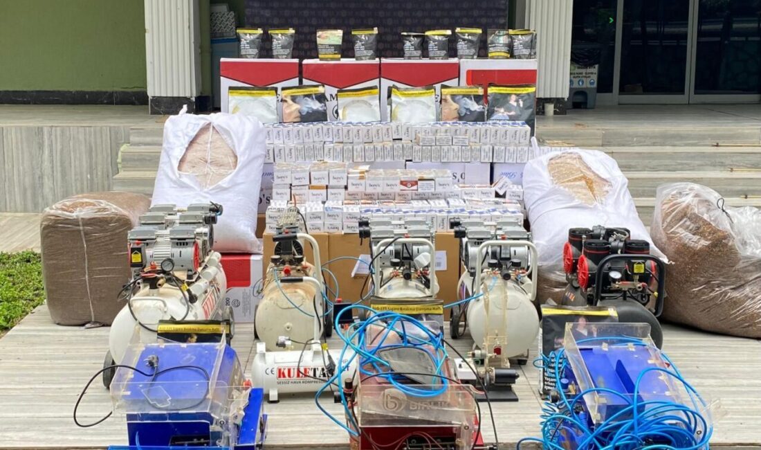 UŞAK (AA) – Uşak'ta bir depoda 401 bin 340 makaron