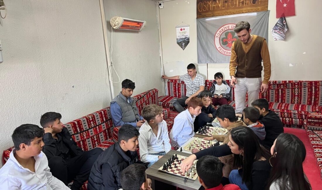 UŞAK (AA) – Uşak Üniversitesi İletişim Fakültesi öğrencileri, dezavantajlı bölgelerdeki