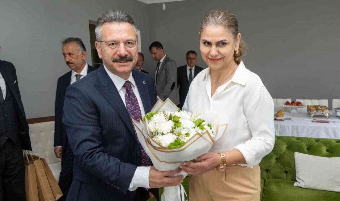 Eskişehir Valisi Hüseyin Aksoy, Anneler Günü ve Engelliler Haftası münasebetiyle