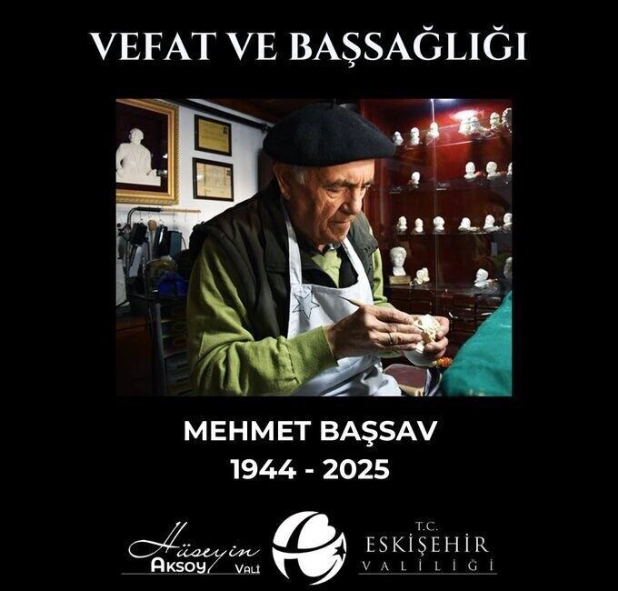 Eskişehir Valisi Hüseyin Aksoy, portre ve büst çalışmalarıyla lüle taşı