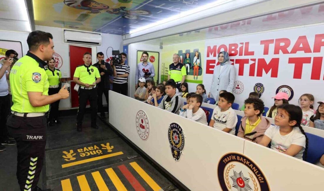 Afyonkarahisar Valisi Doç. Dr. Kübra Güran Yiğitbaşı, Karayolu Trafik Haftası