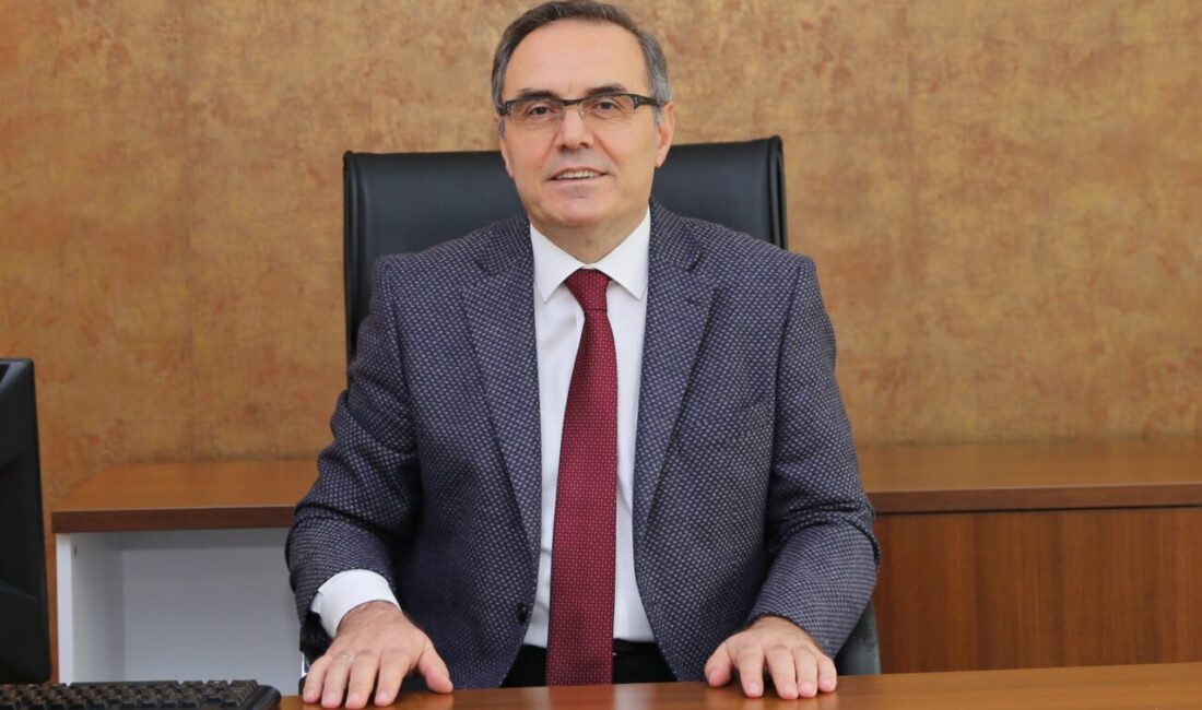 - Biruni Üniversitesi Eğitim Fakültesi Dekanı Prof. Dr. Adnan Ömerustaoğlu:
-