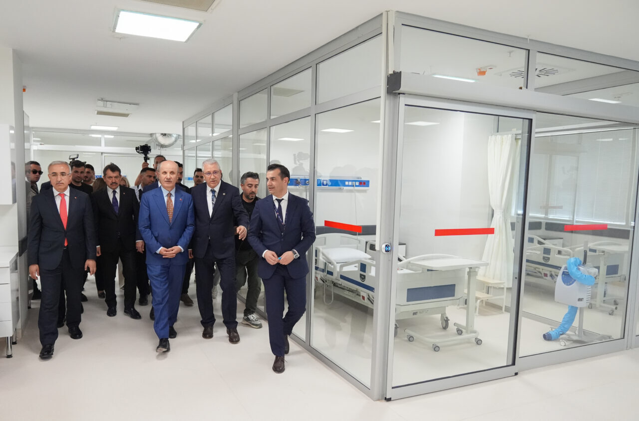 - "2028 yılına kadar uluslararası sıralamalarda en az 2 üniversitemizin