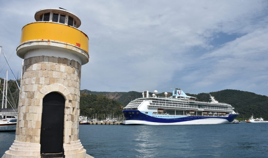 MUĞLA (AA) – Bahamalar bayraklı kruvaziyer " Marella Discovery 2",