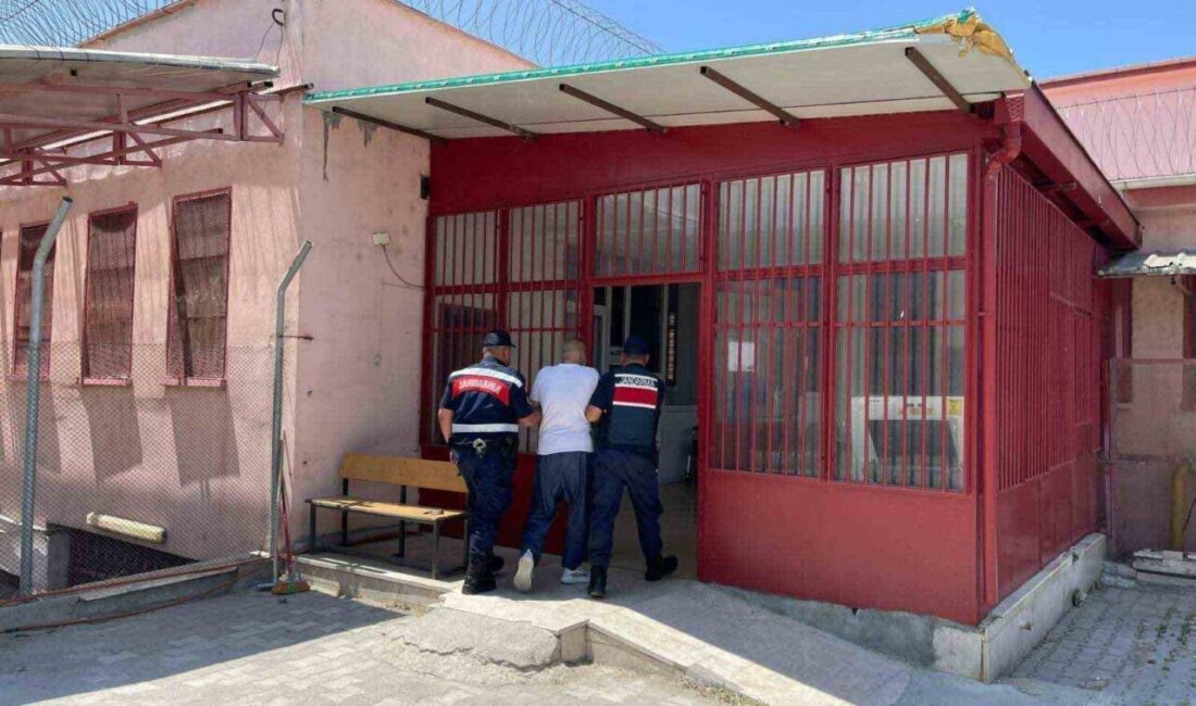 Eskişehir’in Sivrihisar İlçesinde devriye ekipleri tarafından sorgusu yapılan şüphelinin ‘Yağma’
