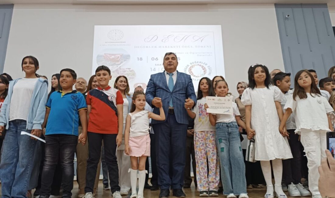 AFYONKARAHİSAR (AA) – Afyonkarahisar'da İl Milli Eğitim Müdürlüğü tarafından "Değerler